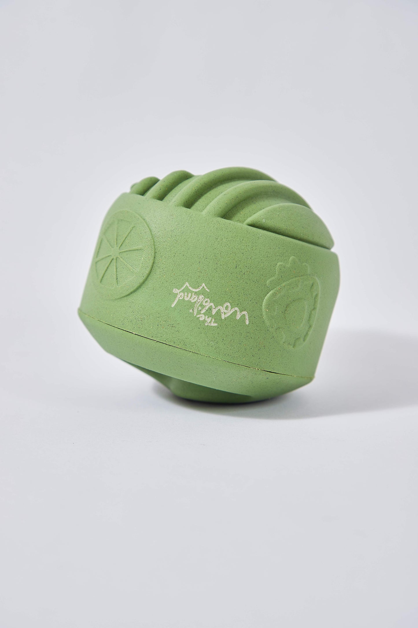 SQUEAK 'N' SNACK SPHERE